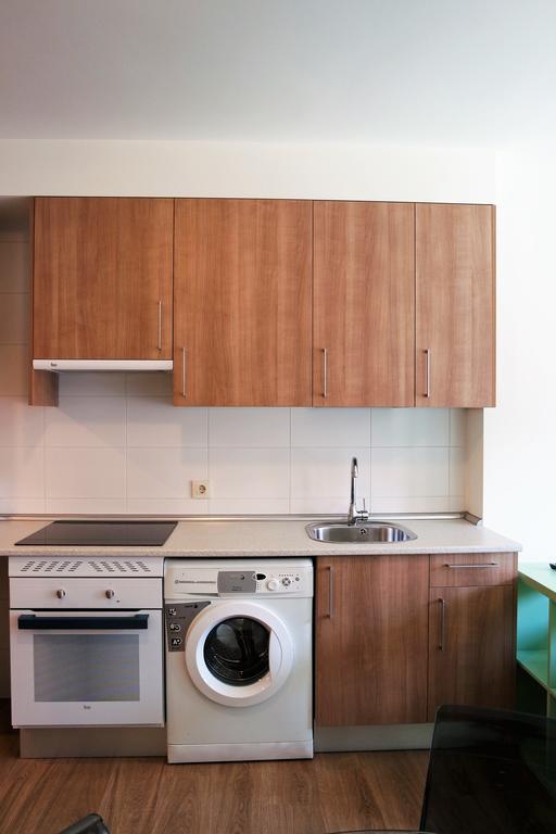 Cinque Terre Apartments Μαδρίτη Δωμάτιο φωτογραφία